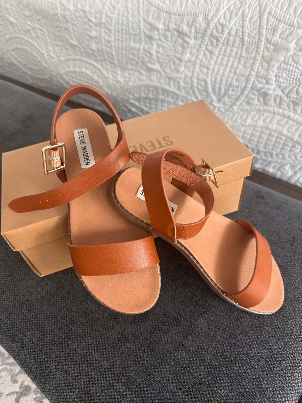 Steve Madden Tan Brown Leather Strap Sandals